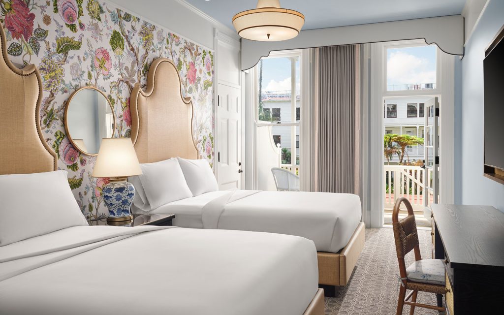 Victorian Garden View guest room with 2 queen beds