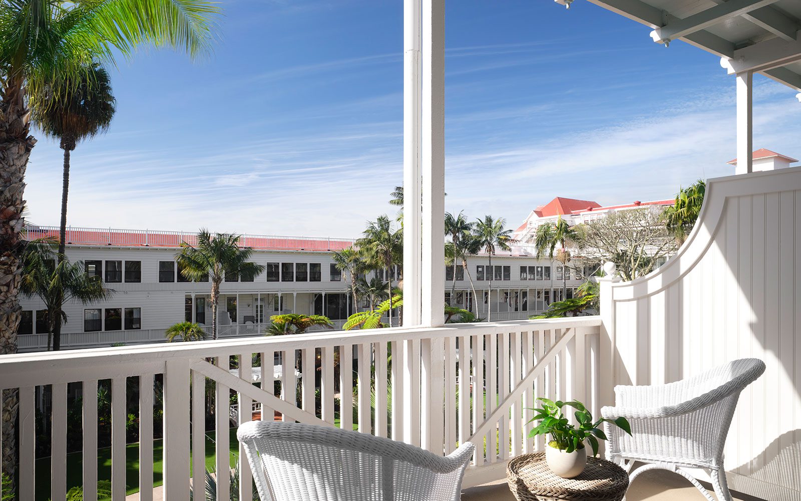 Victorian Courtyard View Balcony/Veranda – Hearing Accessible
